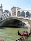 В январе начнутся работы по ремонту самого известного моста Венеции 
